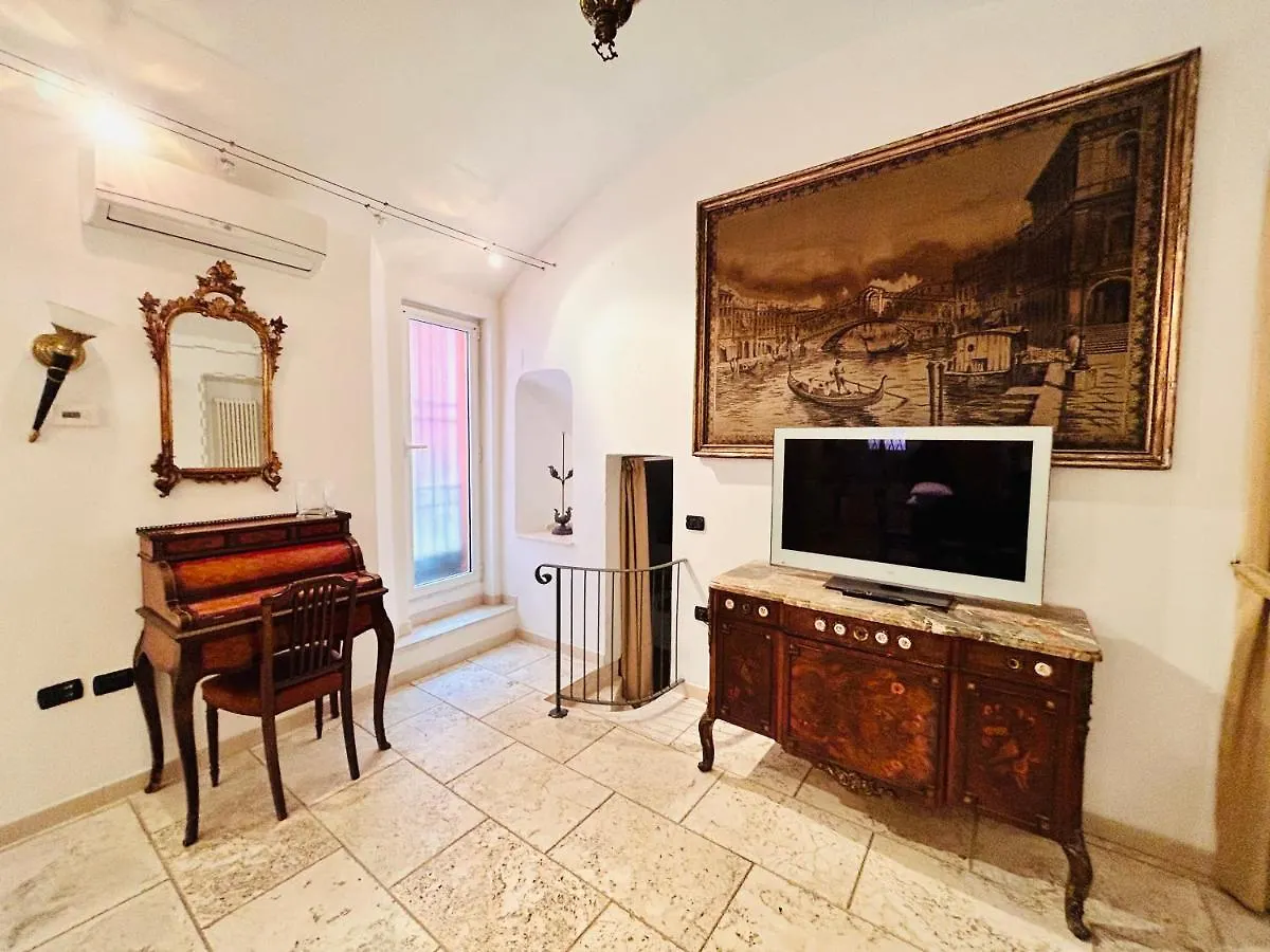 Loft Mirasole Apartment Bologna 0*,
